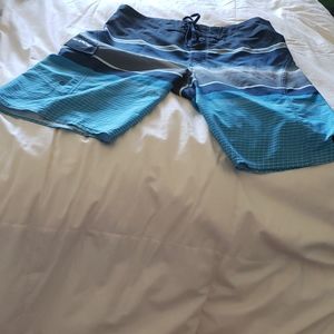 Billabong boardshorts